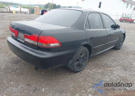 2001 Honda Accord Ex из США, поврежденный, VIN 1HGCG16571A073736